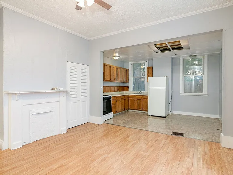 2554 Vestry Ave — Photo 1