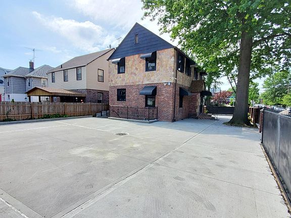 5th image of 27-02 Humphreys St #1660/9