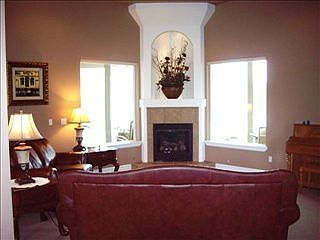 5th image of 1285 Country Ridge Dr