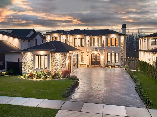 16561 29a Ave, Surrey, BC V3Z 0X9
