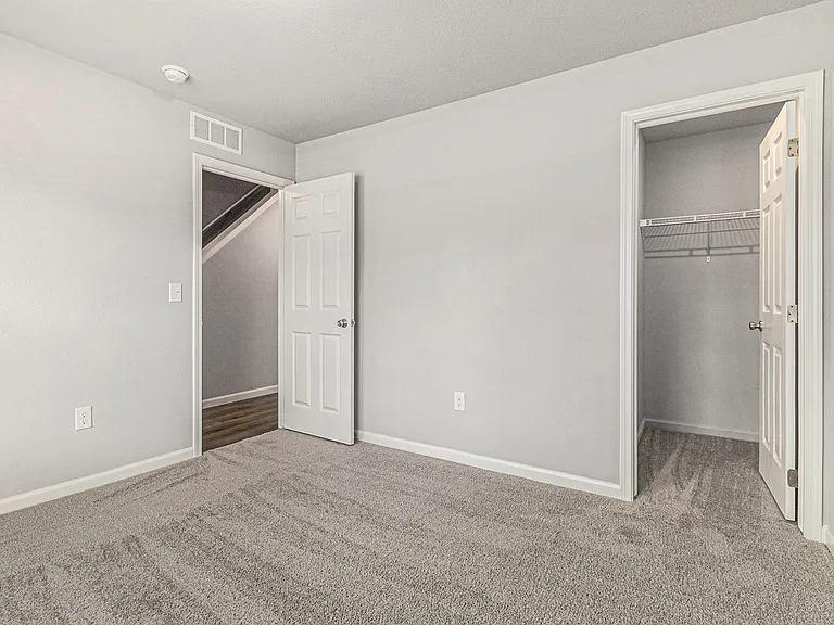 2216 Macatawa Ln — Photo 18
