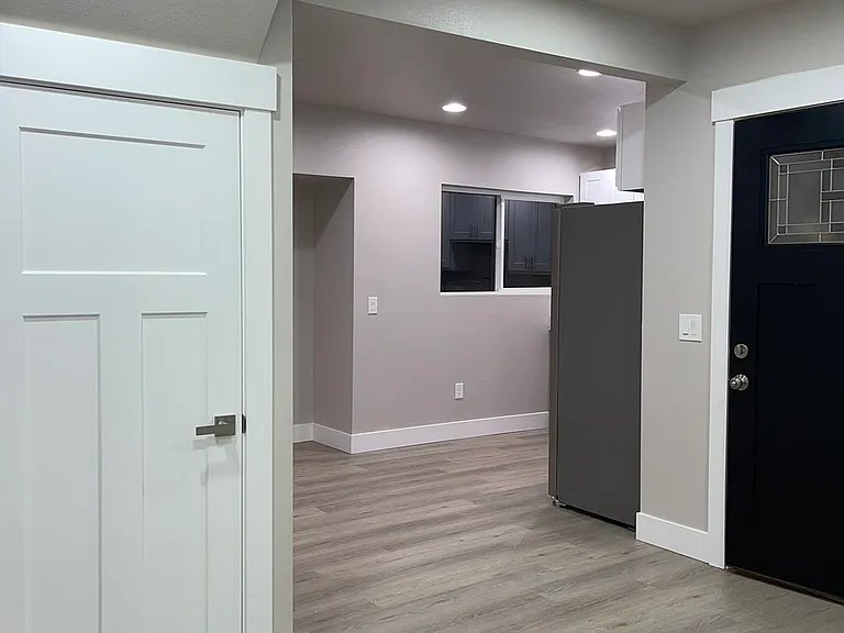 1180 Hunt St NE #3 — Photo 6