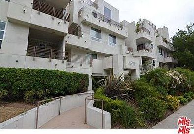 4th image of 4925 Wilshire Blvd APT 202