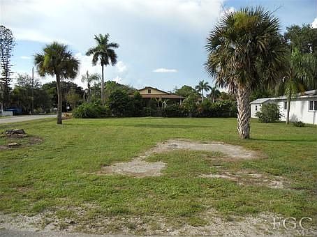 1st image of 27339 Pullen Ave