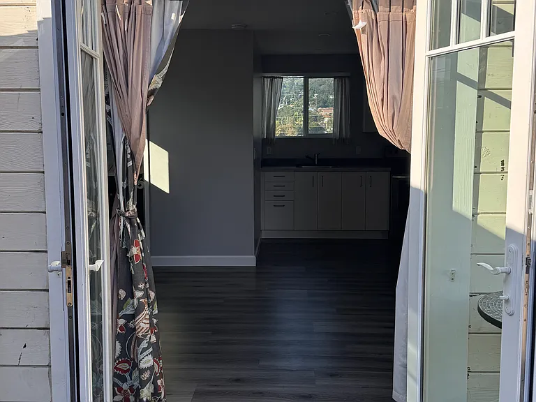 3421 Wyman St — Photo 5