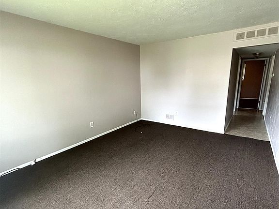 2nd image of 4210 Hazel Ave