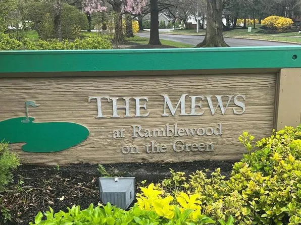 804 Cypress Point Cir #A, Mount Laurel, NJ 08054