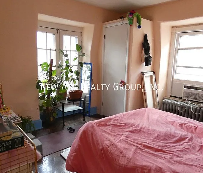4816 Cedar Ave #3R — Photo 7