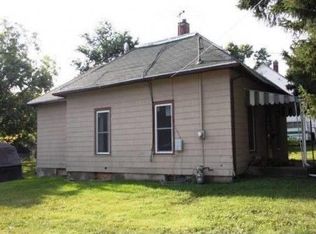 602 W 3rd St S, Newton, IA 50208