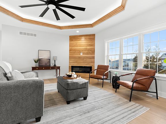 5th image of 309 Waldon Dr