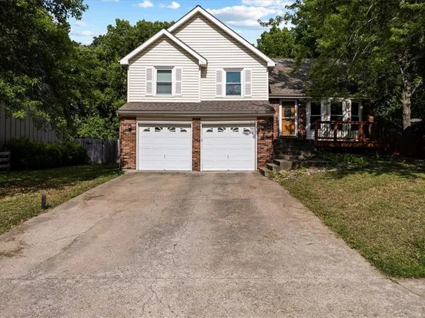 1022 N Church St, Olathe, KS 66061