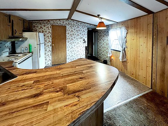 5th image of 941 Shawnee Rd