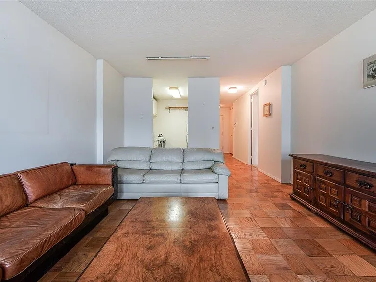 7002 Boulevard East #6H — Photo 5