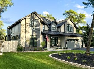 1011 Linden Leaf Dr, Glenview, IL
