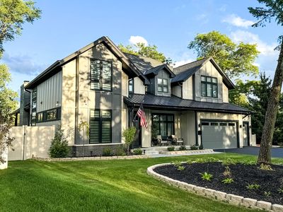 1011 Linden Leaf Dr, Glenview, IL, 60025