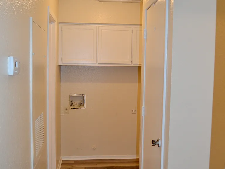 7610 April Ct — Photo 11