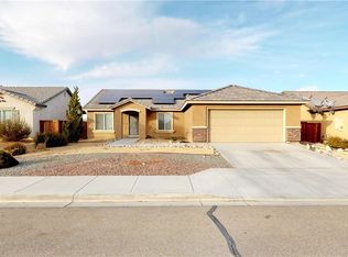 13960 Twin Peaks Pl, Victorville, CA 92394