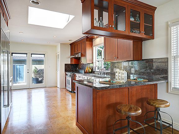 4th image of 12965 Rubens Ave