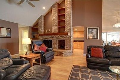 5th image of 343 Sheffield Cir E