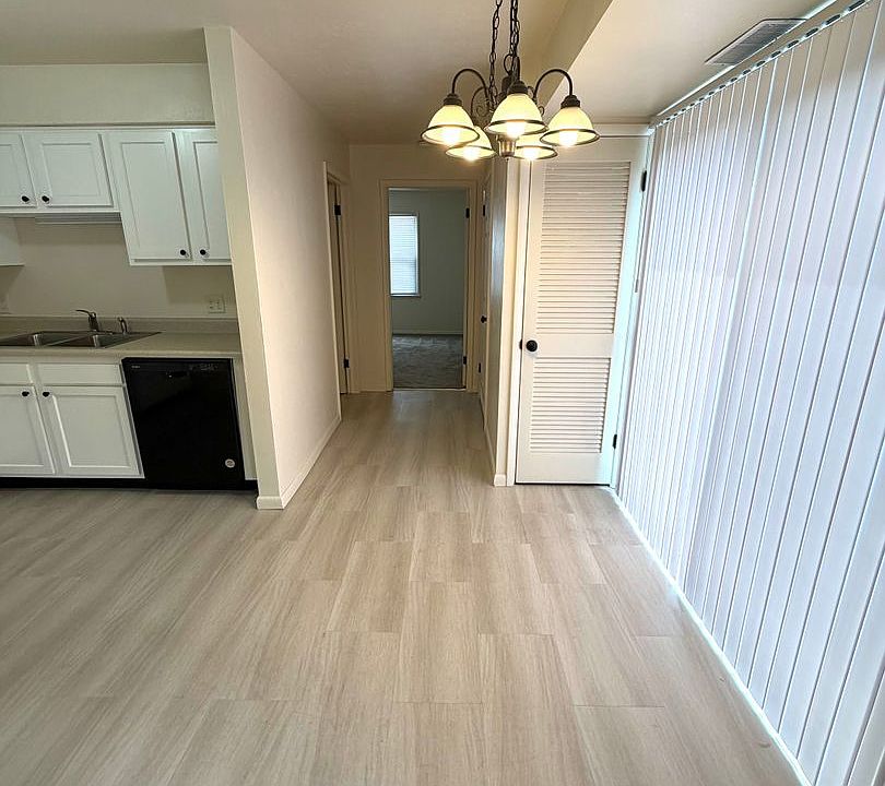 1st image of 1104 S 23rd St #B-6