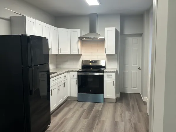 855 E Cornwall St, Philadelphia, PA 19134