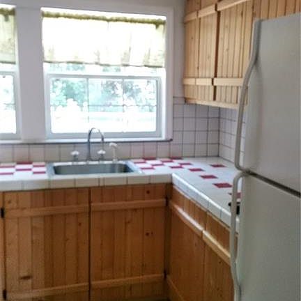 3rd image of 1600 Gramarcy Ave