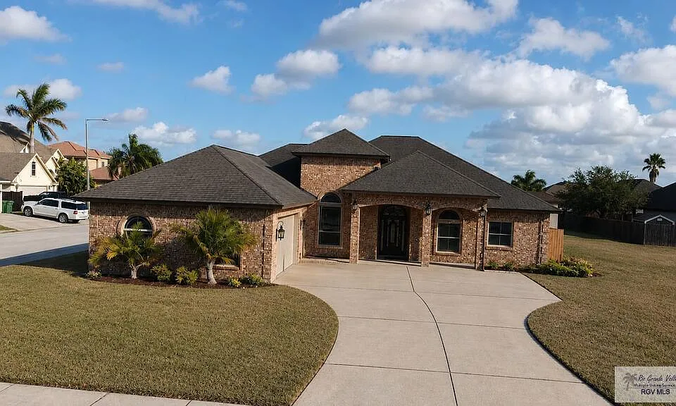 5633 Rustic Manor Dr