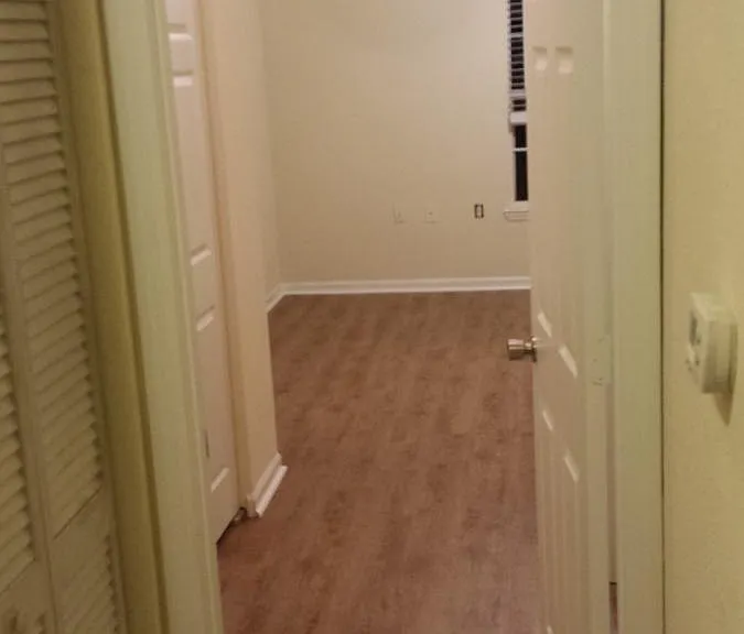 End bedroom