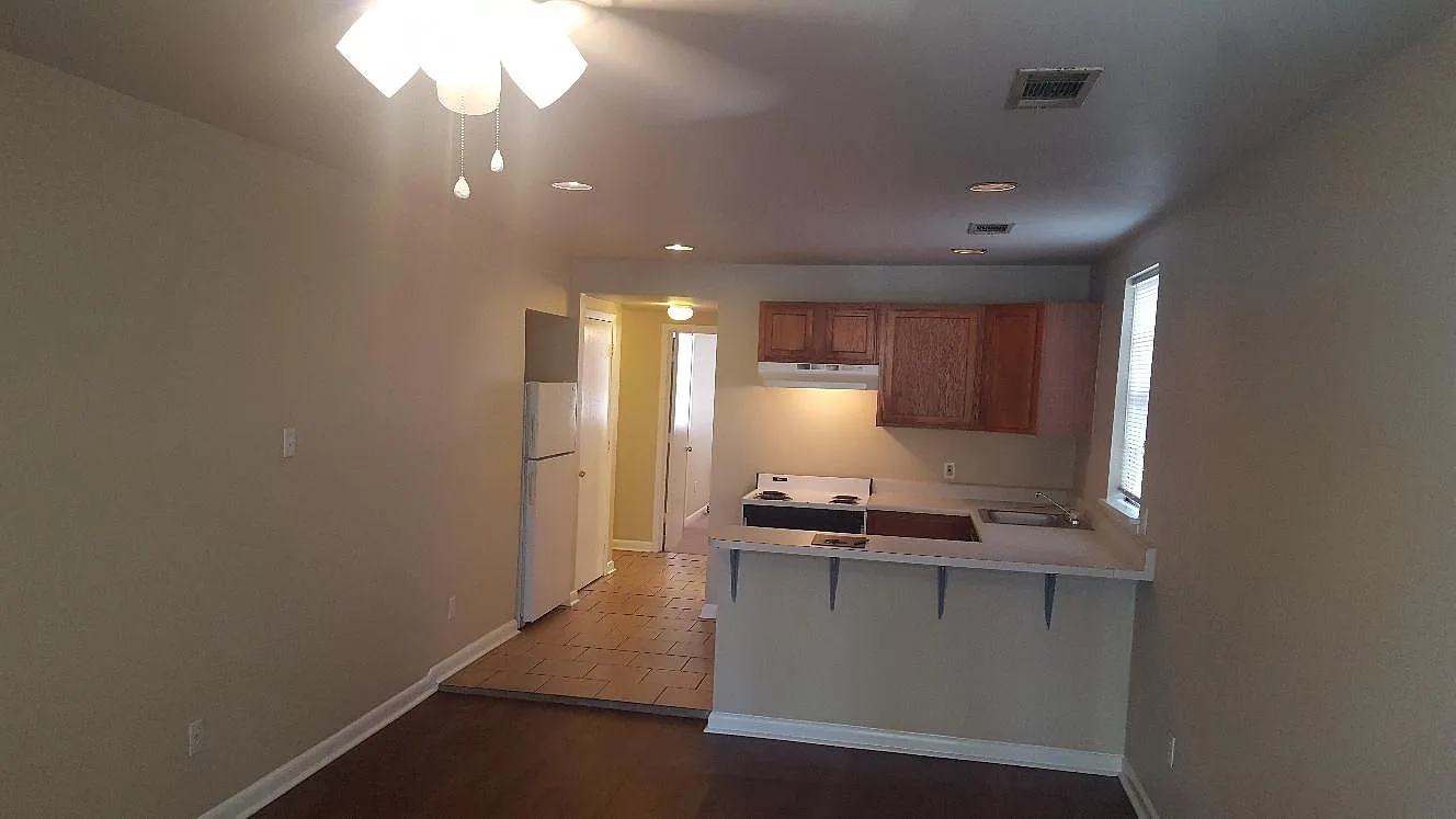 2 bed, 768 sqft, $1,495 — Photo 1