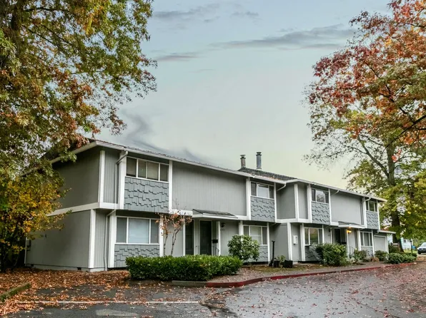 4795 SW Larch Dr, Beaverton, OR 97005