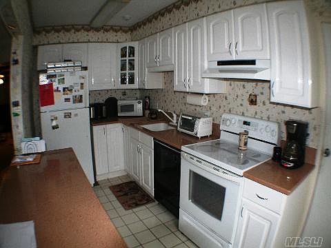 2nd image of 7 Frank Ave