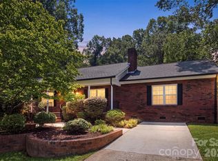 125 Shady Bluff Dr, Gastonia, NC 28052