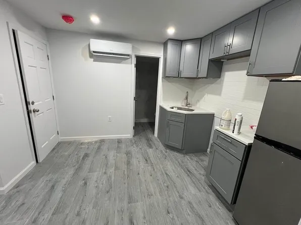 21 Ditmars Street image 1 of 8