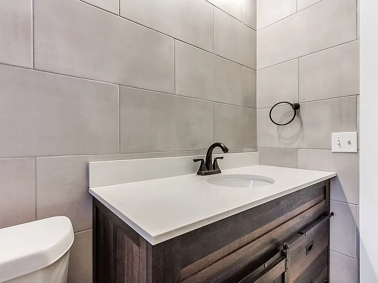 1909 Hardy Dr — Photo 6