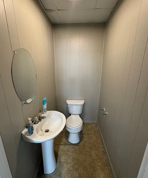 102 W Virginia Ave — Photo 11