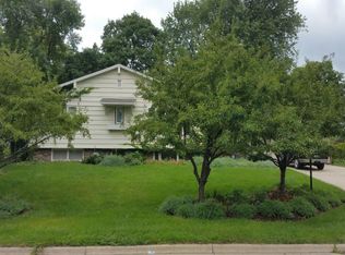 7004 Lanham Ln, Edina, MN 55439