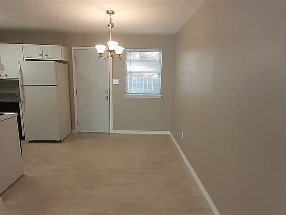 5th image of 7919 NW Crossland Cir