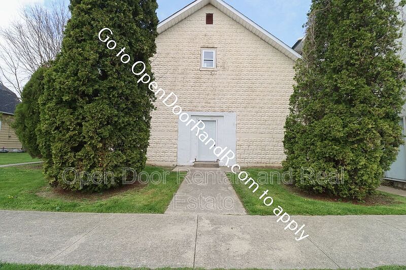 1st image of 716 W King St #1