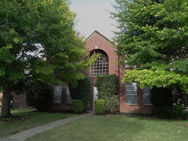 1st image of 8719 Rose Garden Dr