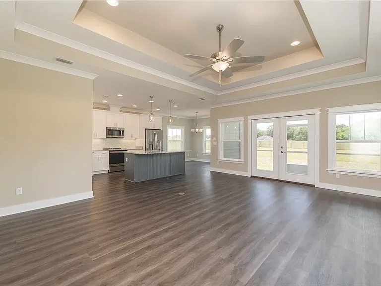 283 Tillis Ln — Photo 4