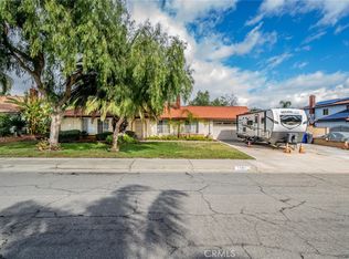 550 W Galway St, Rialto, CA 92377