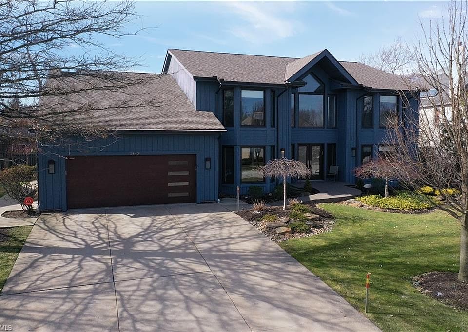 1st image of 2440 Blossom Ln