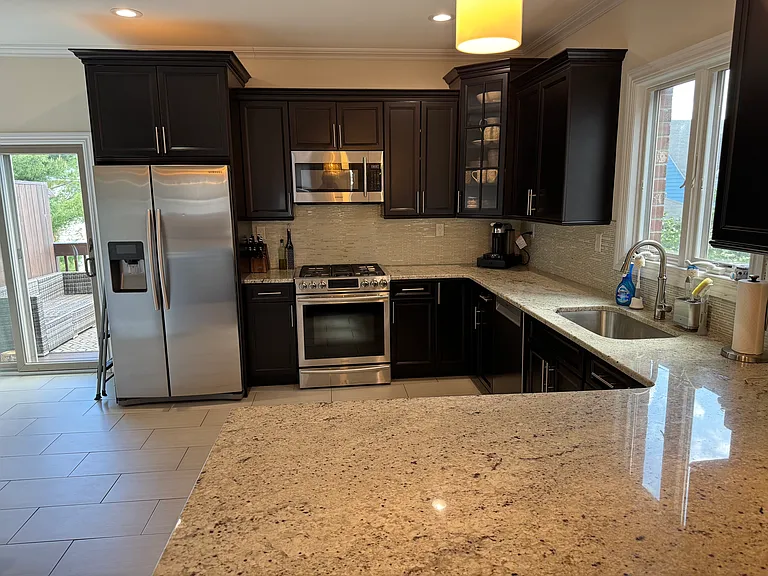 251 Marion Ave — Photo 7