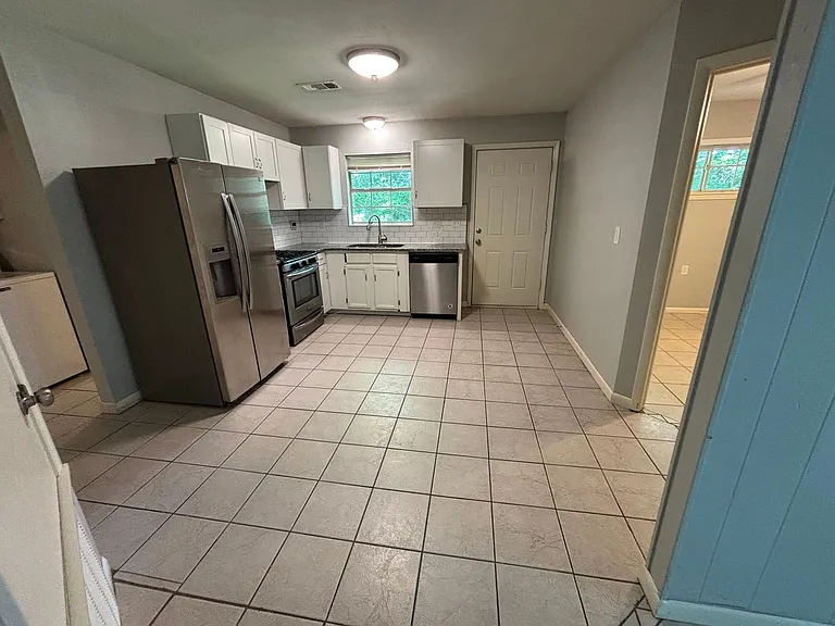 6450-6462 W Nicole Ln — Photo 4
