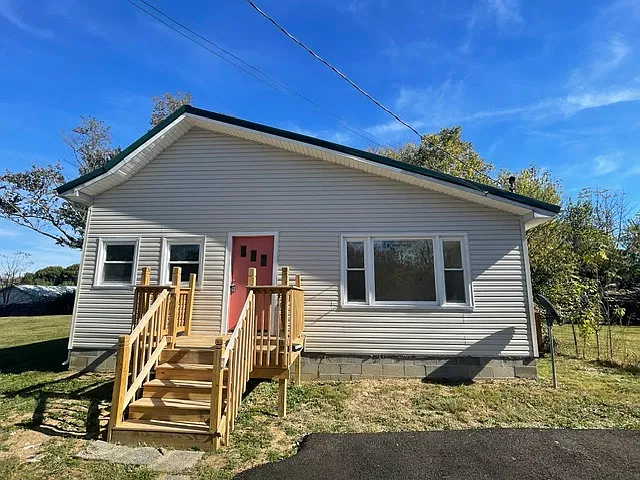 4 bed, 1200 sqft, $1,375 — Photo 4