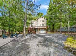 193 Robin Way, Lackawaxen, PA 18435