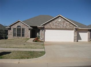 16609 Hardwood Pl, Edmond, OK 73012