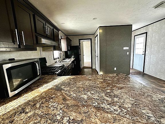 5th image of 212 Karu Dr