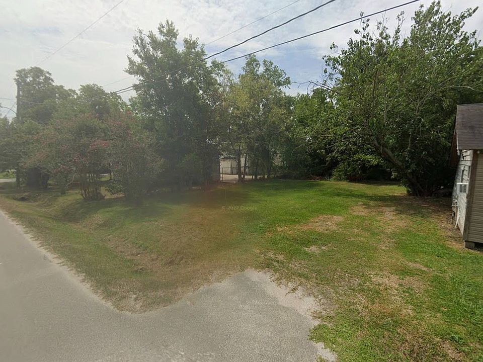 2nd image of 2815 Franklin St