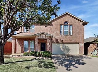 2673 Silver Hill Dr, Fort Worth, TX 76131